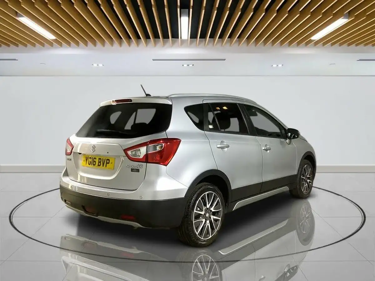 2016-suzuki-s-cross-16-sz-t-big-7