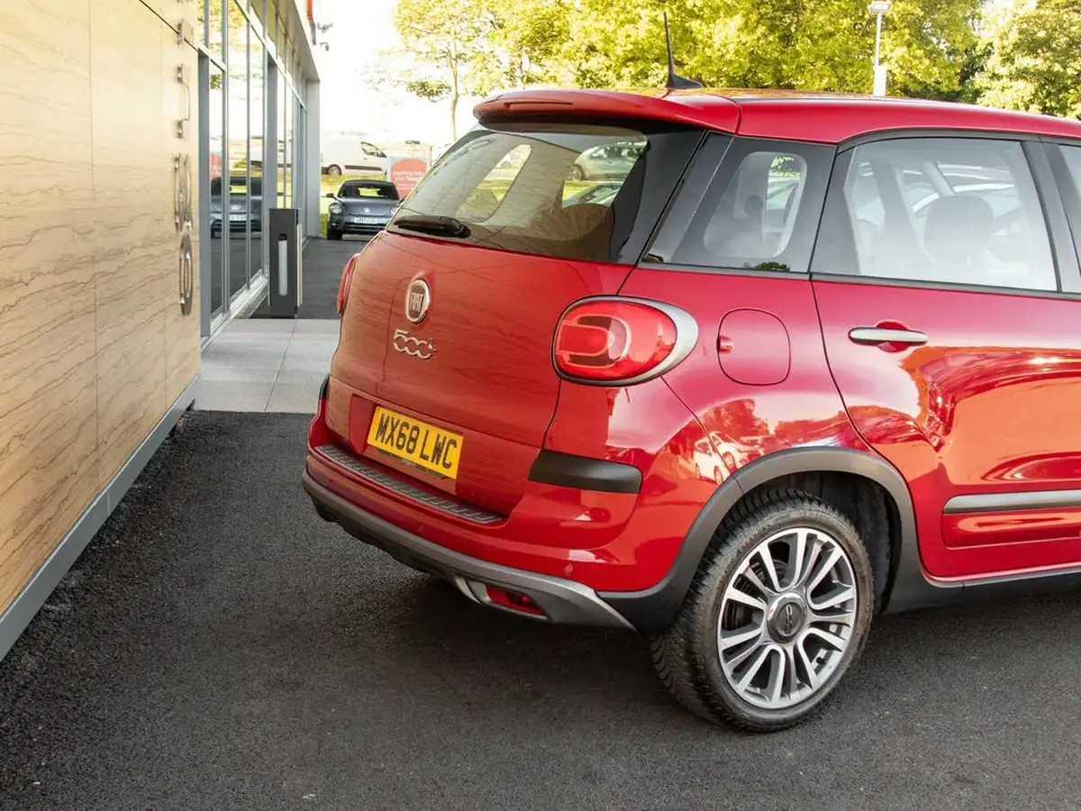 2018-fiat-500l-14-cross-big-7