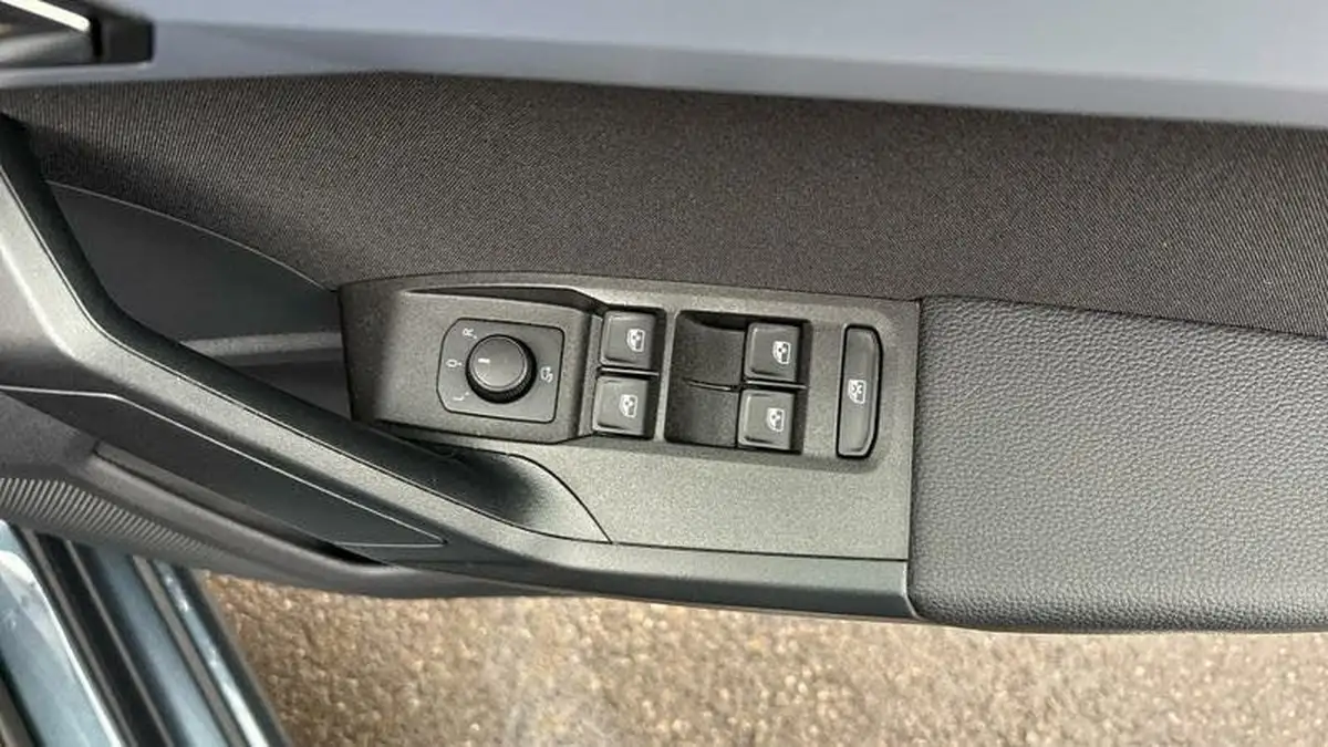 2022-seat-ibiza-10-tsi-fr-95ps-big-24