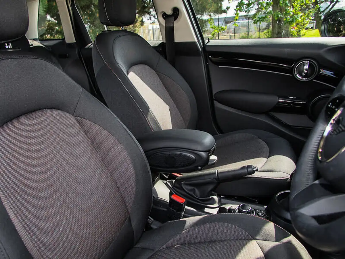 2023-mini-cooper-15-cooper-classic-premium-auto-hatchback-5d-auto-big-10