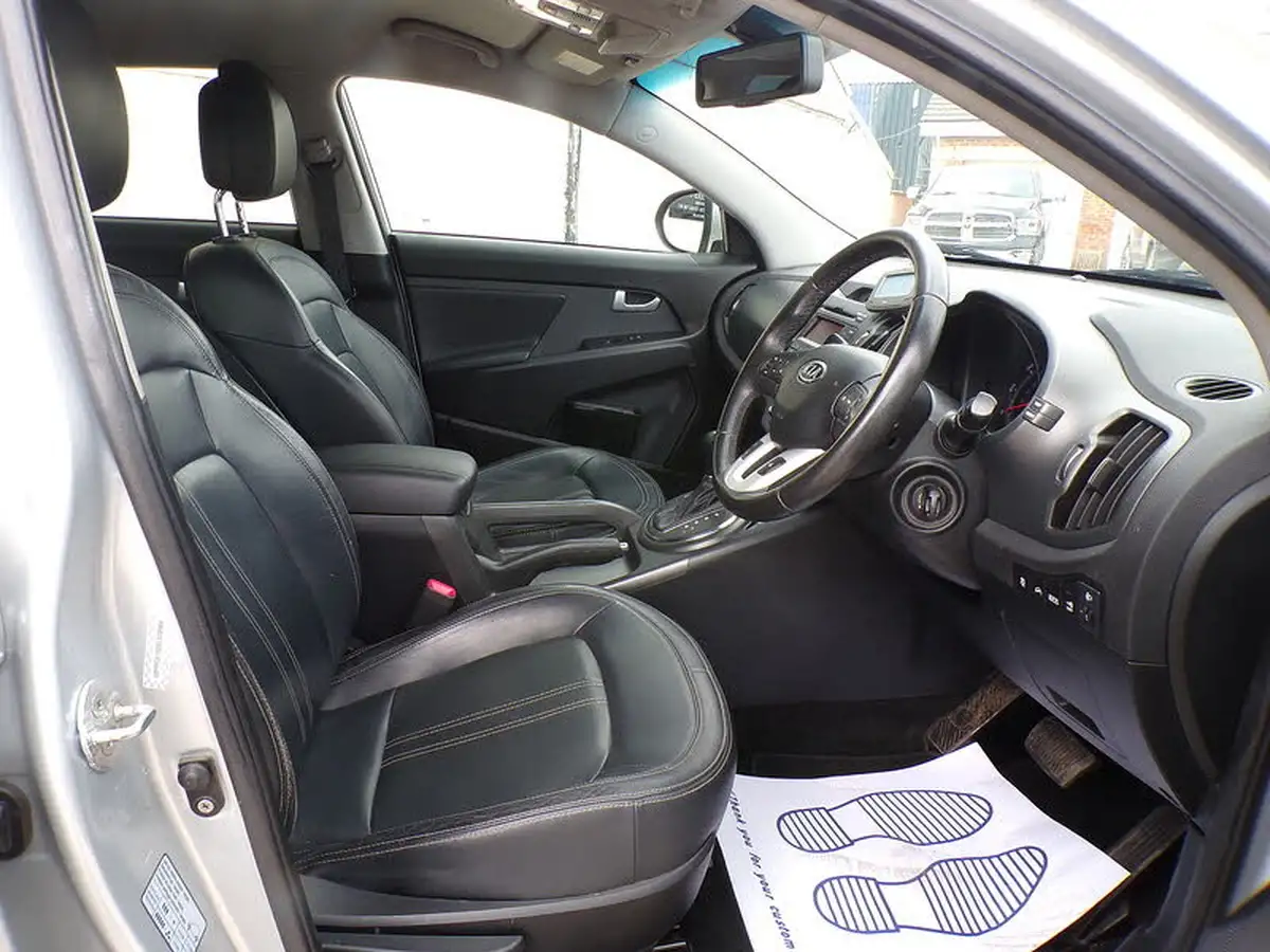 2010-kia-sportage-20td-first-edition-auto-big-11