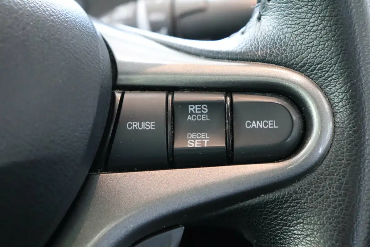 2011-honda-civic-18-es-t-big-60