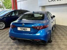 2018-alfa-romeo-giulia-20-veloce-small-9