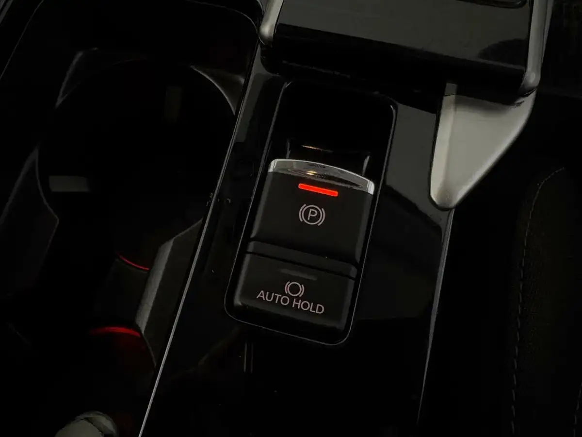 2019-mitsubishi-eclipse-cross-15-3-4wd-auto-big-16
