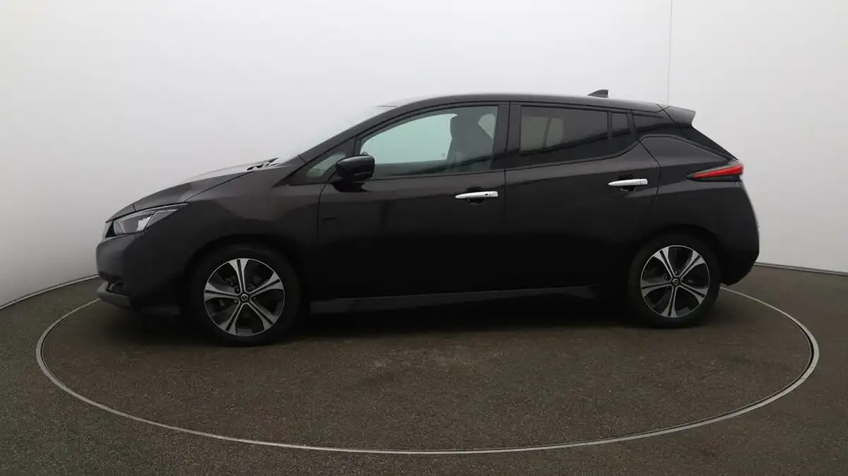2021-nissan-leaf-e-tekna-big-58