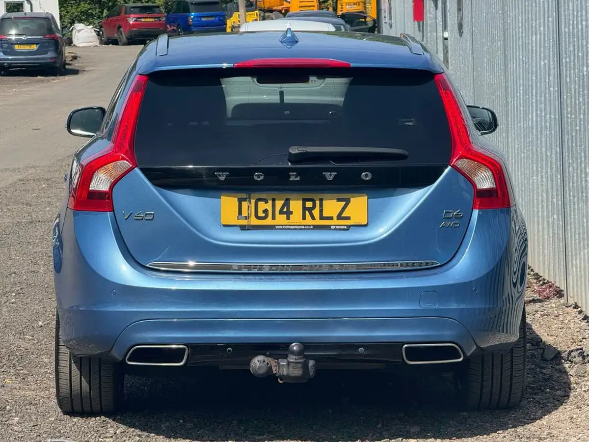 2014-volvo-v60-24td-d6-hybrid-big-40