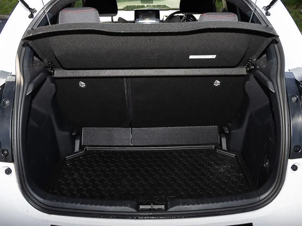2022-toyota-yaris-15-vvt-i-gr-sport-big-18