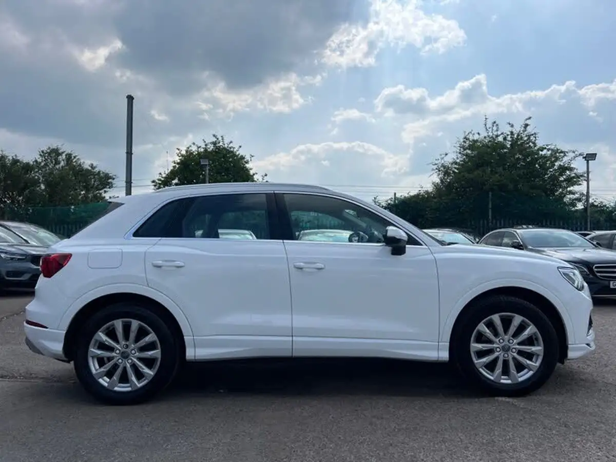 2020-audi-q3-15-35-tfsi-sport-cod-station-wagon-1498cc-big-22