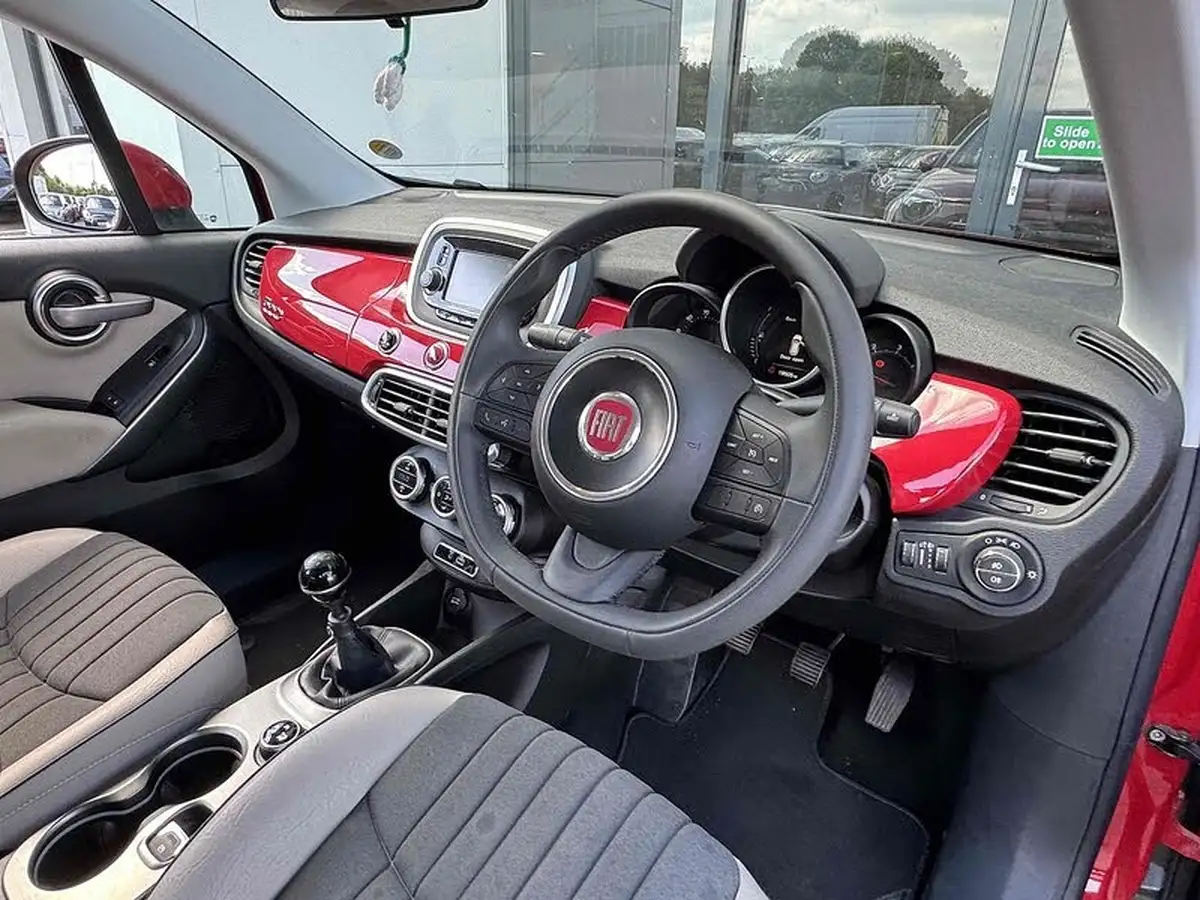 2016-fiat-500x-16multijet-lounge-big-19