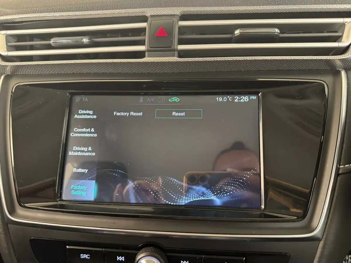 2022-mg-mg5-e-excite-ev-long-range-big-40