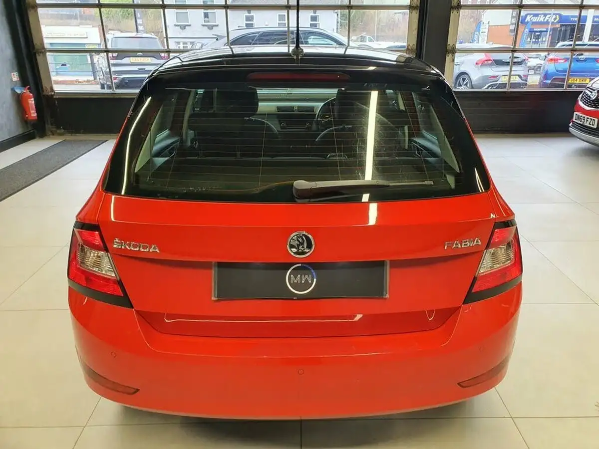 2019-skoda-fabia-10-tsi-colour-edition-big-5