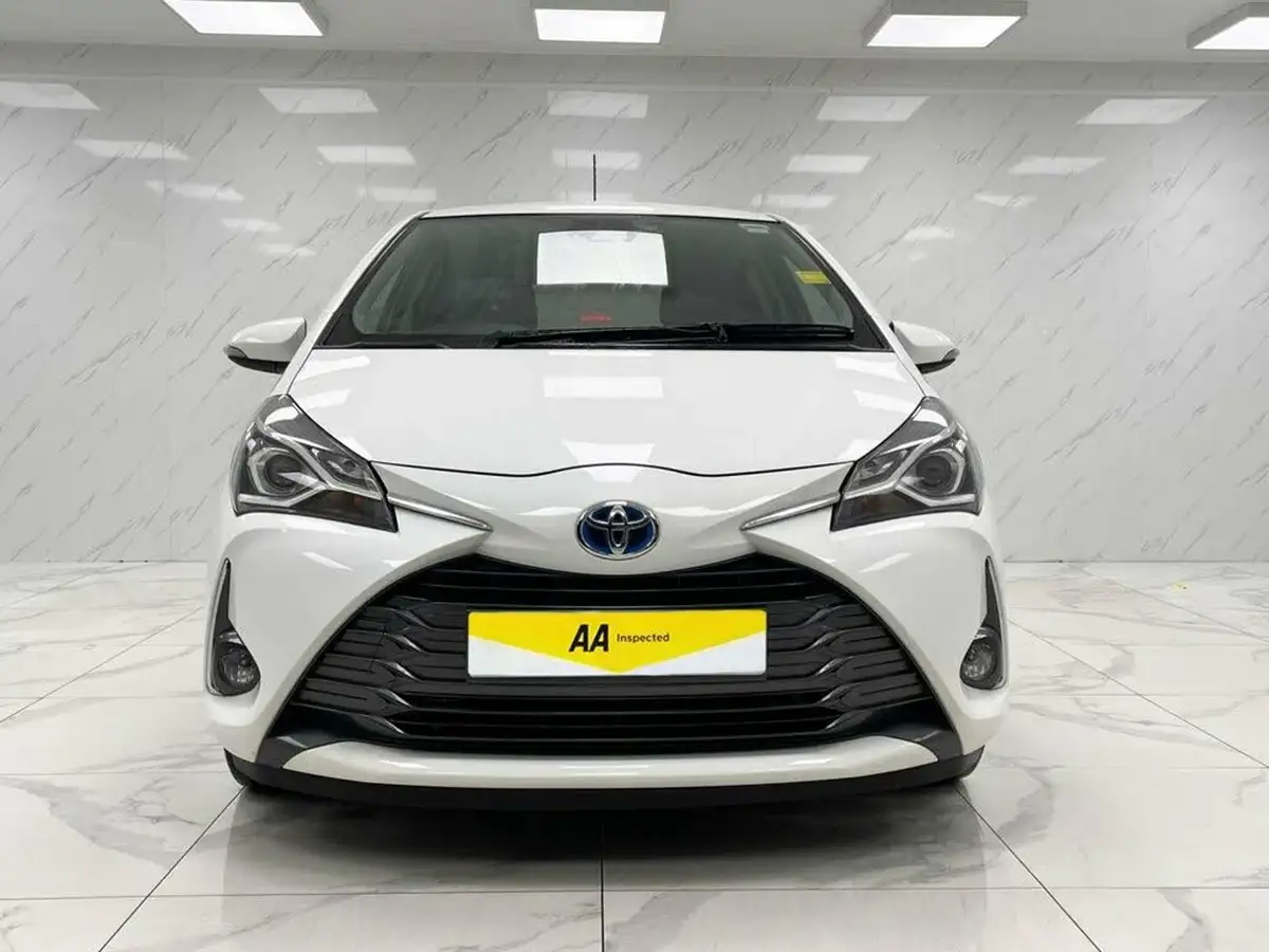 2020-toyota-yaris-15-vvt-i-y20-98bhp-hybrid-1497cc-e-cvt-big-2