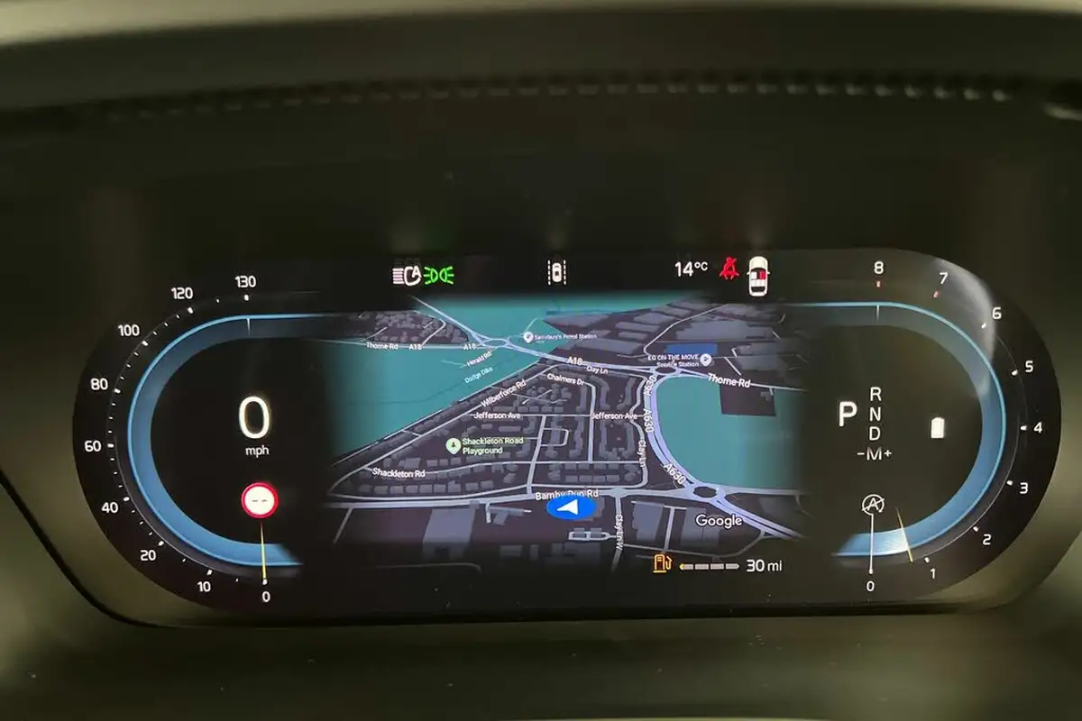 2024-volvo-xc40-20-b3-plus-big-6