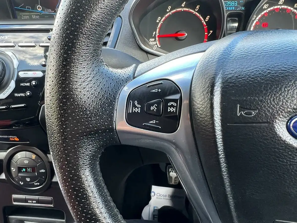 2014-ford-fiesta-16-st-3-big-21
