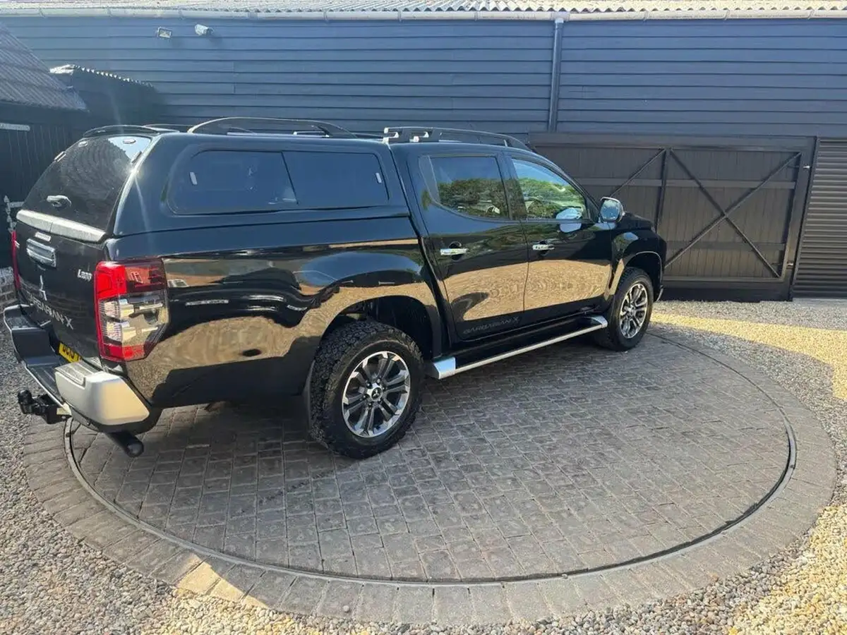 2019-mitsubishi-l200-22di-d-barbarian-x-big-35