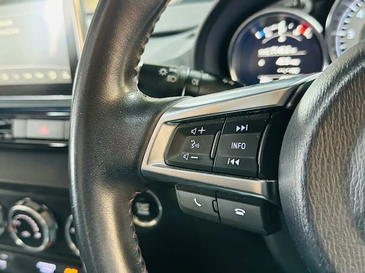 2017-mazda-mx-5-20-se-l-rf-big-44