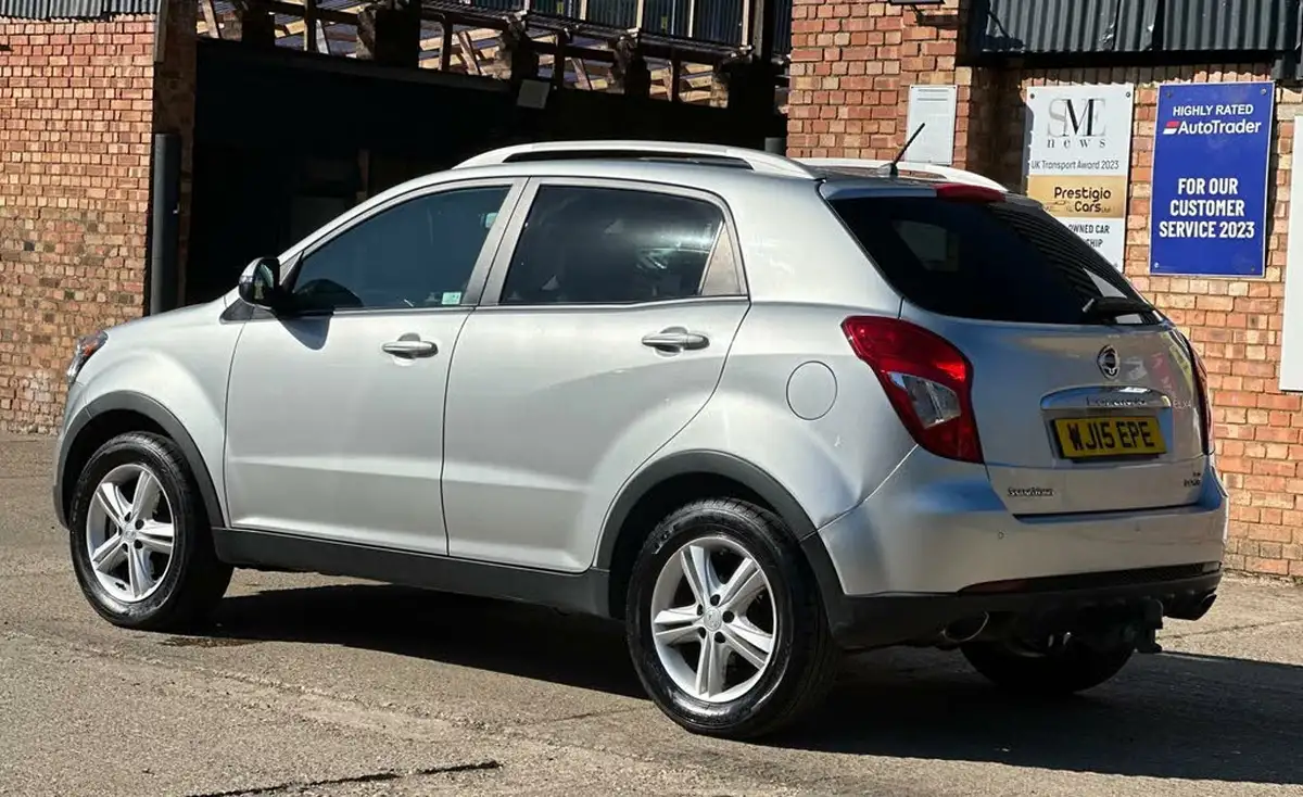 2015-kgm-ssangyong-korando-20td-elx4-175ps-auto-big-4