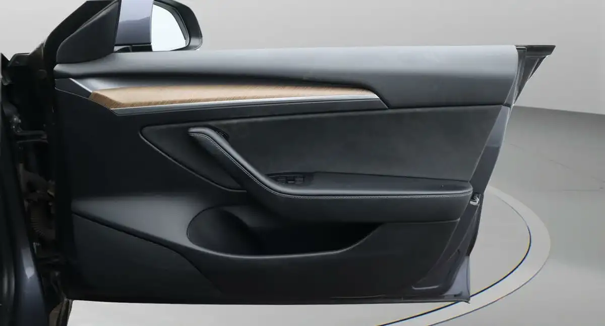 2021-tesla-model-3-e-long-range-4x4-big-15