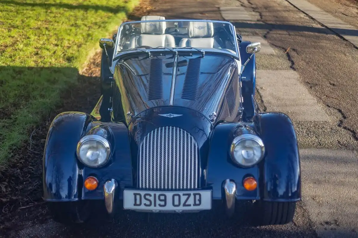 2019-morgan-roadster-37-big-27