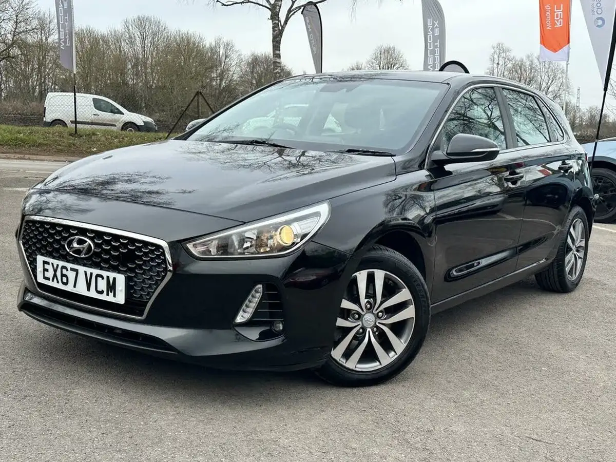 2017-hyundai-i30-10-t-gdi-se-nav-blue-drive-hatchback-big-1