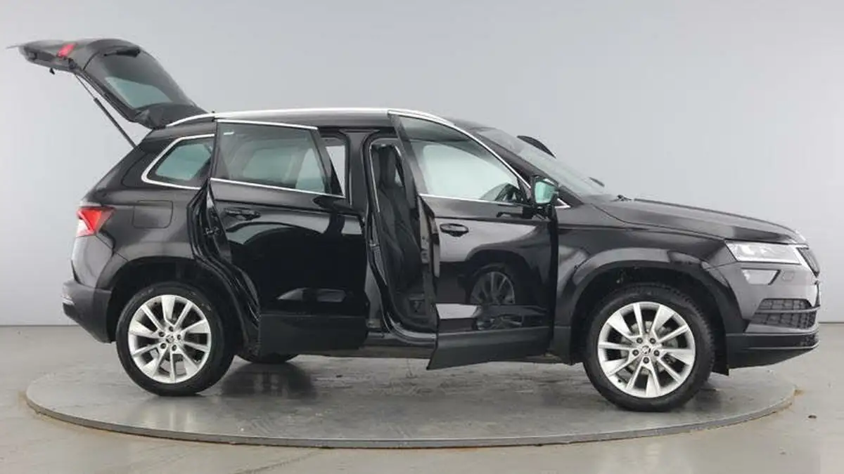 2021-skoda-karoq-15-tsi-se-l-big-9
