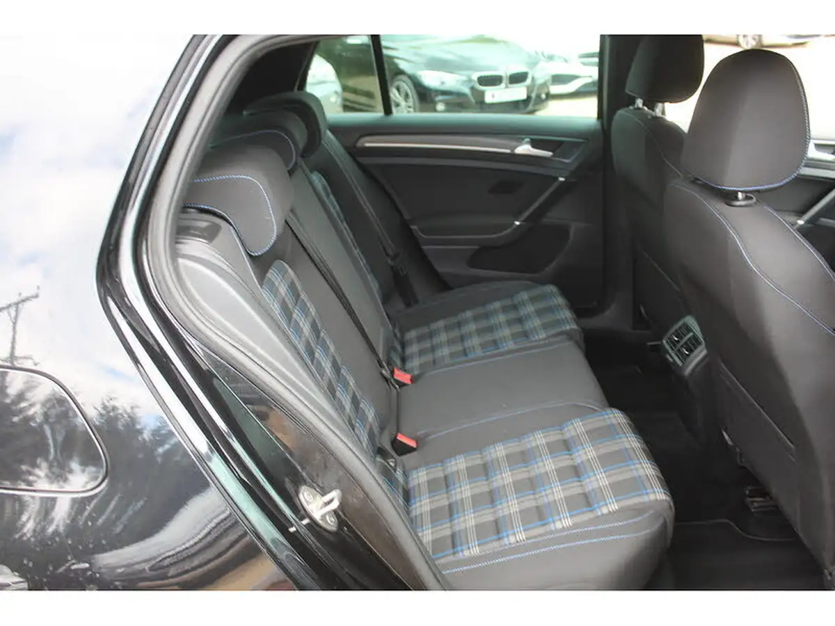 2017-volkswagen-golf-14-tsi-gte-advance-ss-big-13