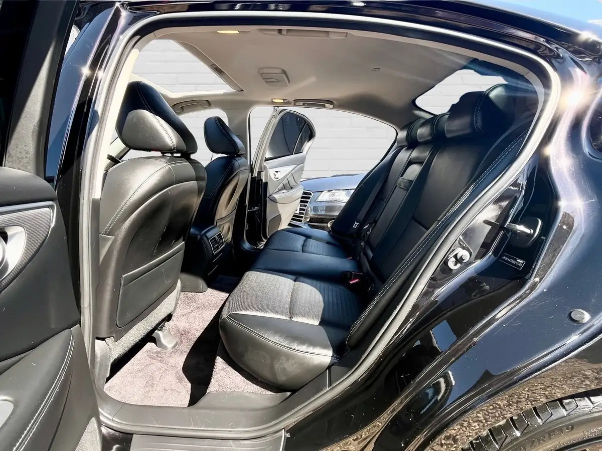 2014-infiniti-q50-20-sport-big-17