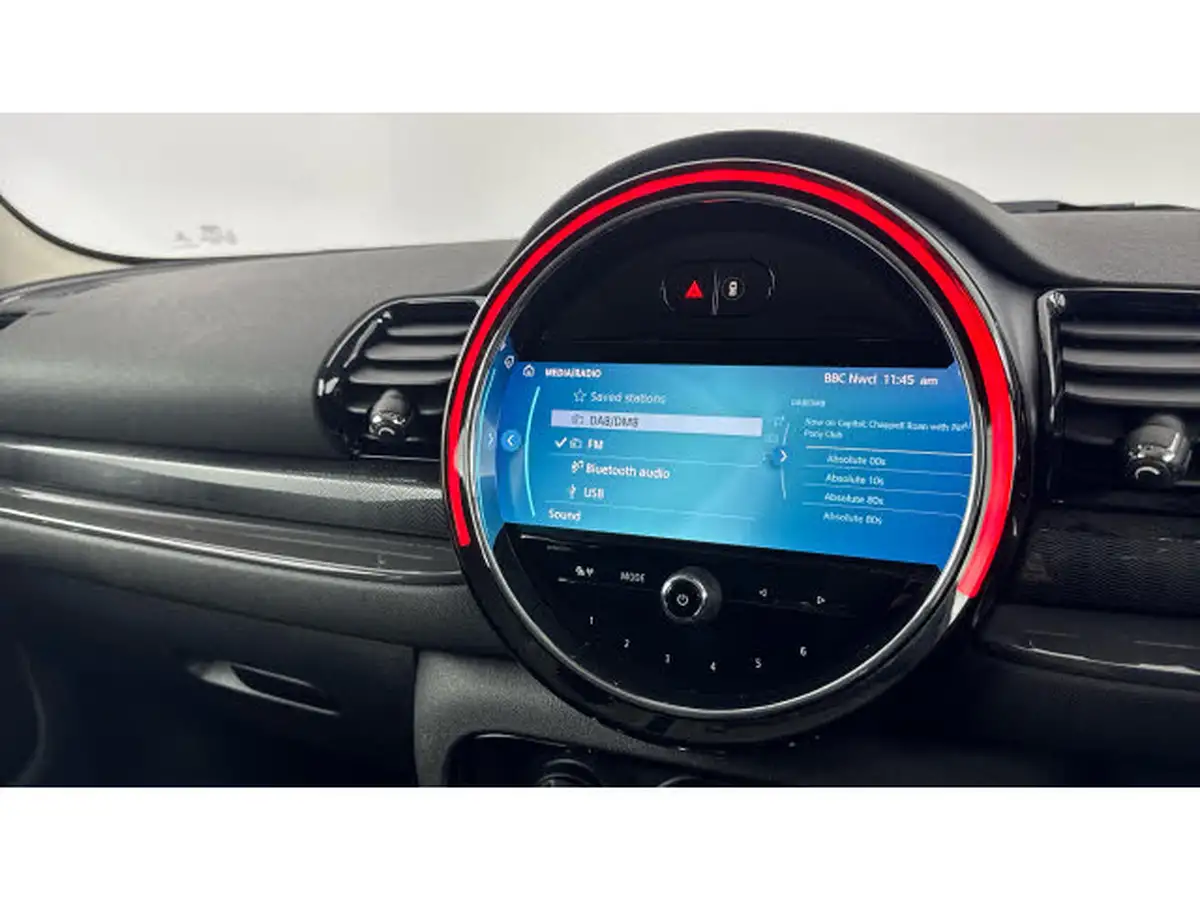 2021-mini-clubman-15-cooper-classic-big-32