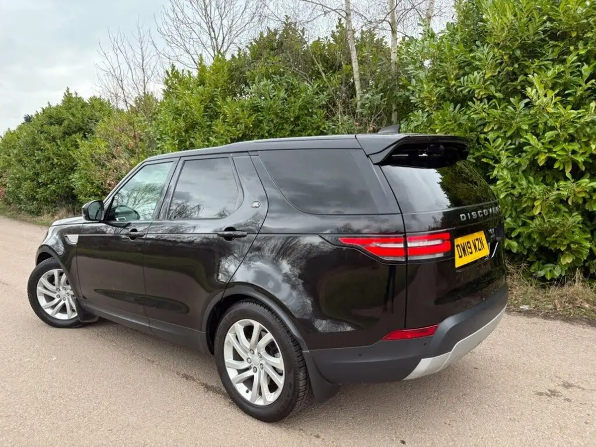 2019-land-rover-discovery-30-sd6-commercial-hse-big-2