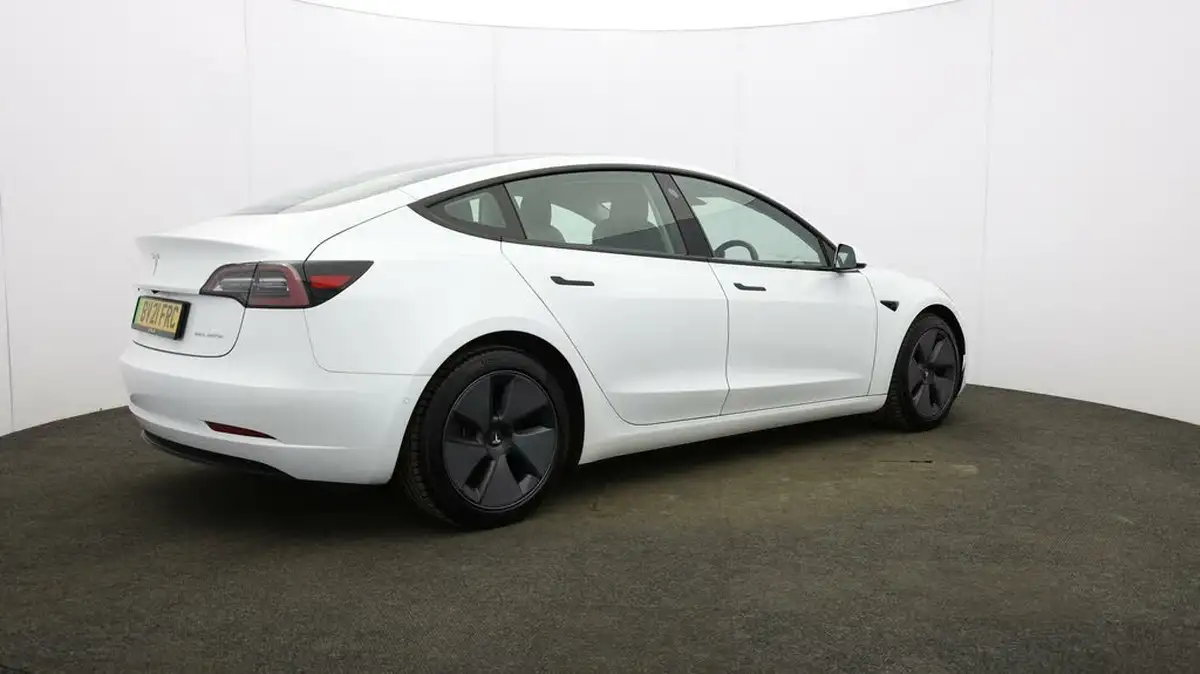 2021-tesla-model-3-e-long-range-4x4-big-50