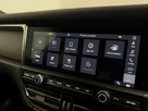 2019-porsche-macan-20-small-49