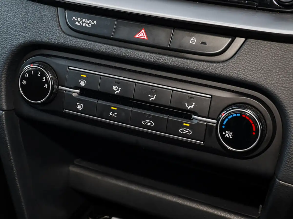 2022-kia-xceed-10-t-gdi-connect-big-14