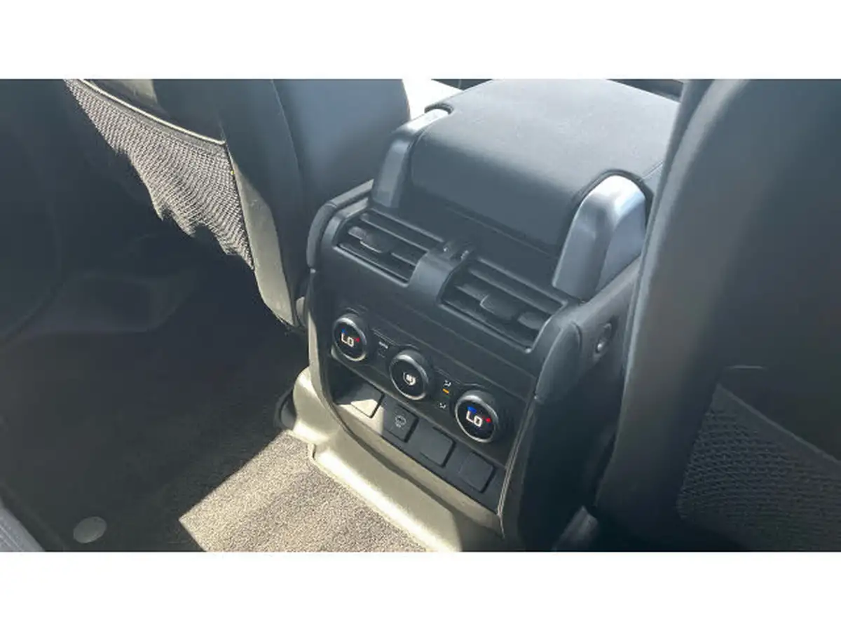 2022-land-rover-110-defender-30-d300-x-dynamic-s-big-17