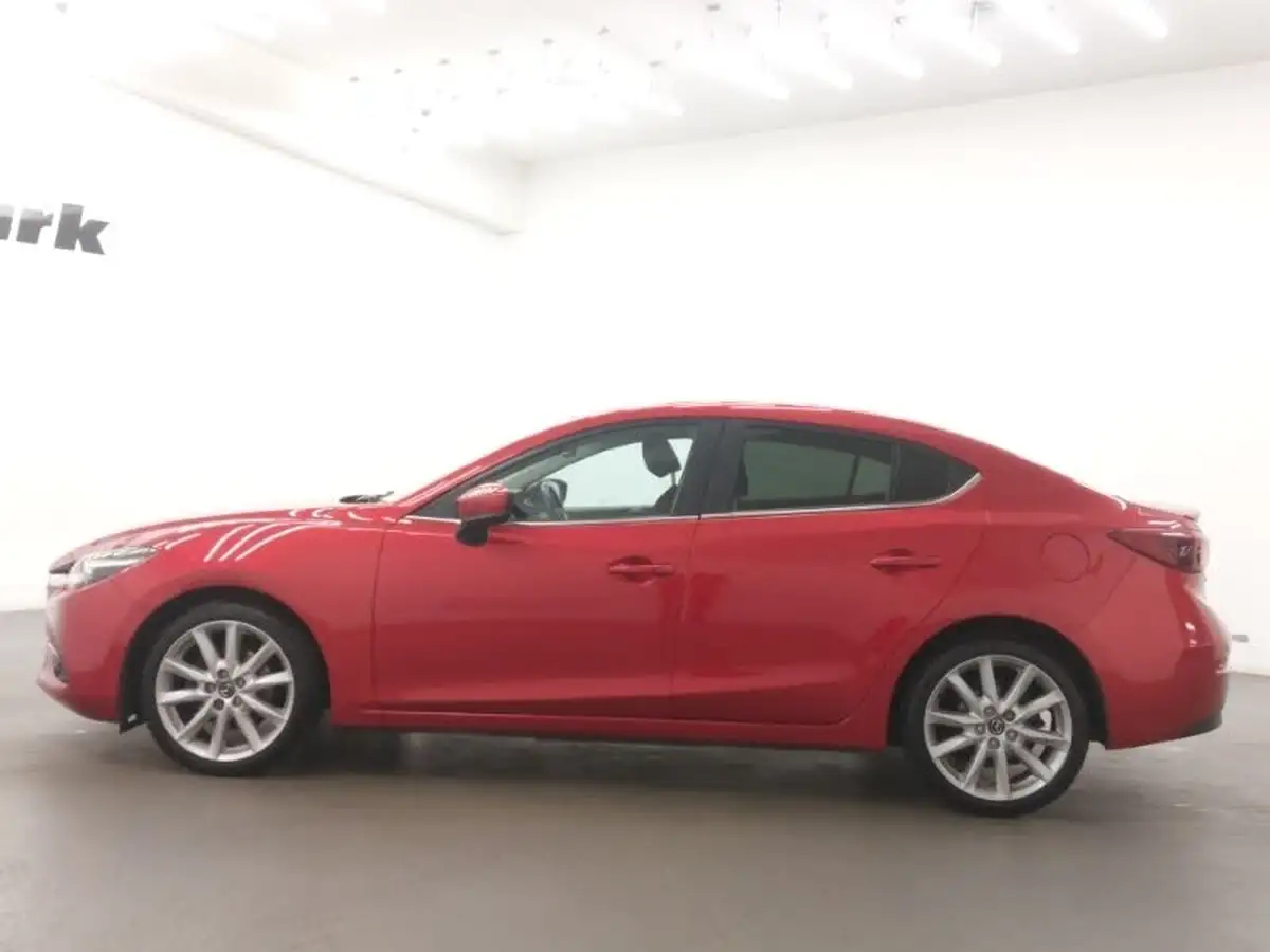 2018-mazda-mazda3-20-sport-nav-120ps-fastback-4d-big-3