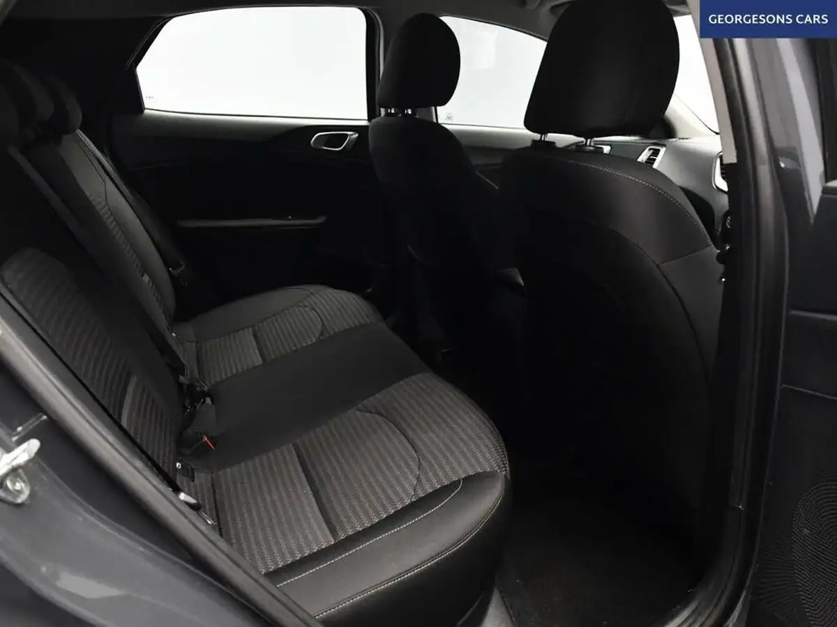 2022-kia-xceed-10-t-gdi-2-big-14
