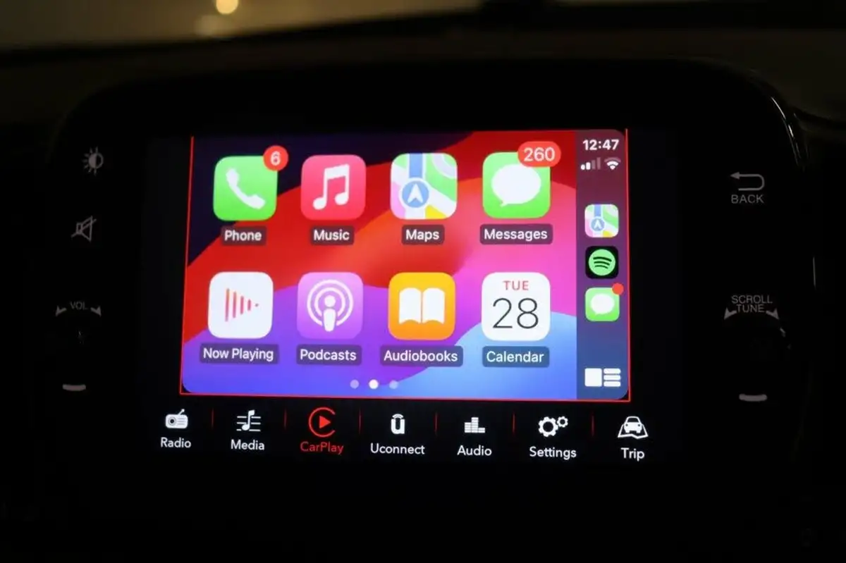 2022-fiat-500-10-red-big-3