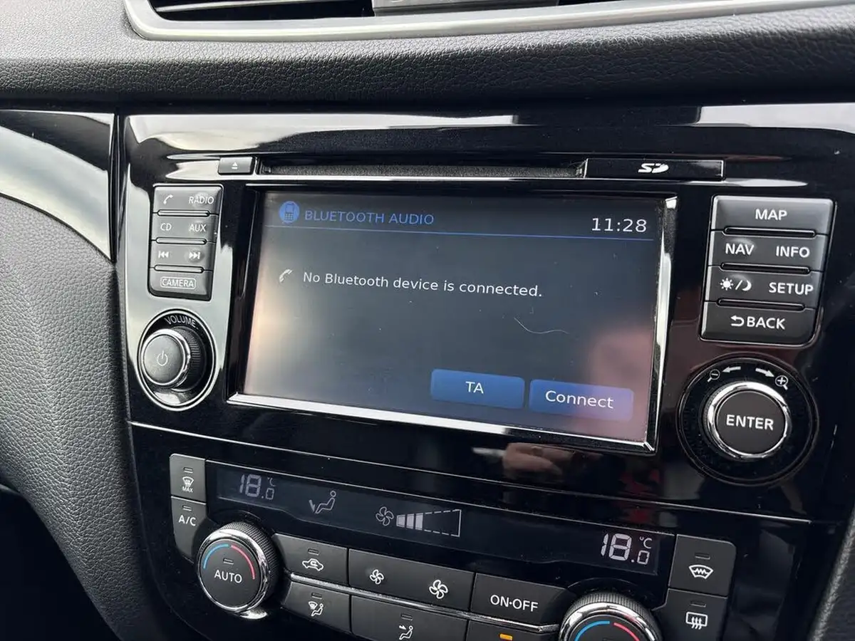 2016-nissan-qashqai-15dci-tekna-big-27