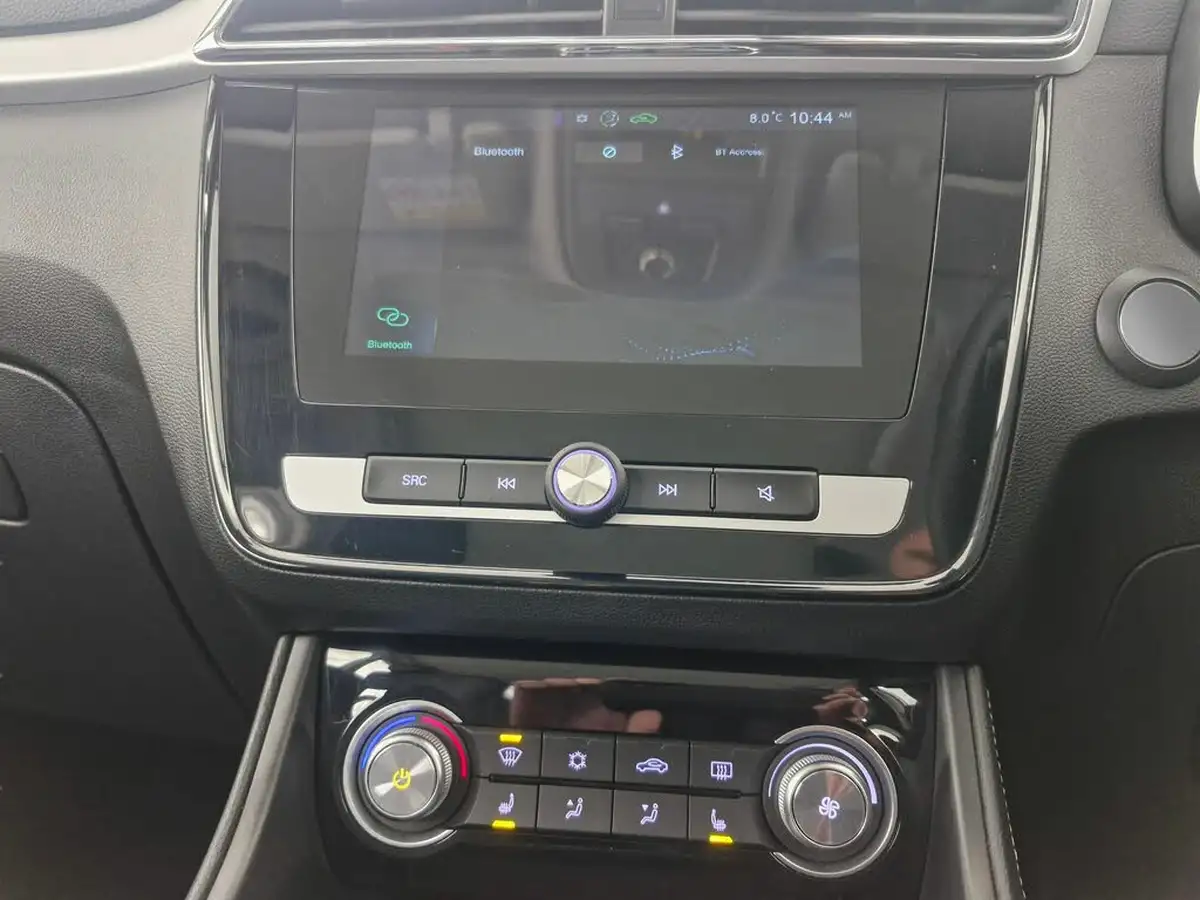 2021-mg-zs-suv-e-exclusive-ev-big-23