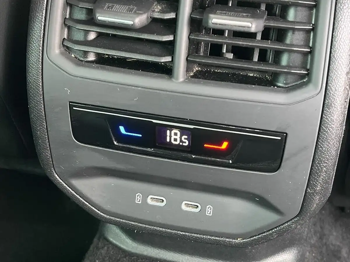 2021-seat-leon-15-tsi-evo-xcellence-lux-150ps-estate-big-16