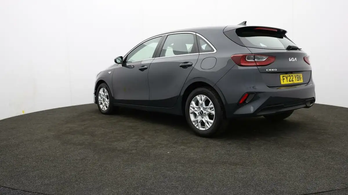 2021-kia-ceed-10-t-gdi-2-hatchback-big-68