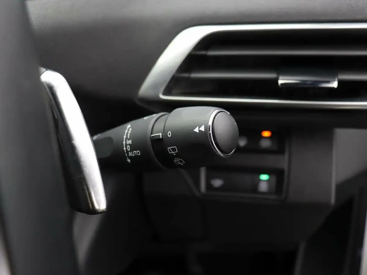 2022-peugeot-3008-suv-15-bluehdi-gt-premium-big-35