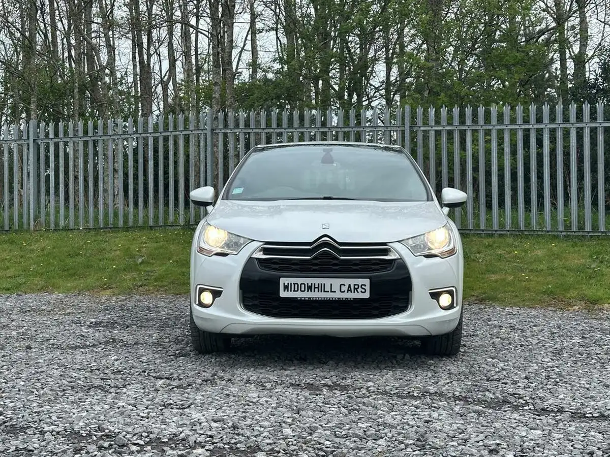 2012-citroen-ds4-16td-dstyle-16hdi-110ps-big-1
