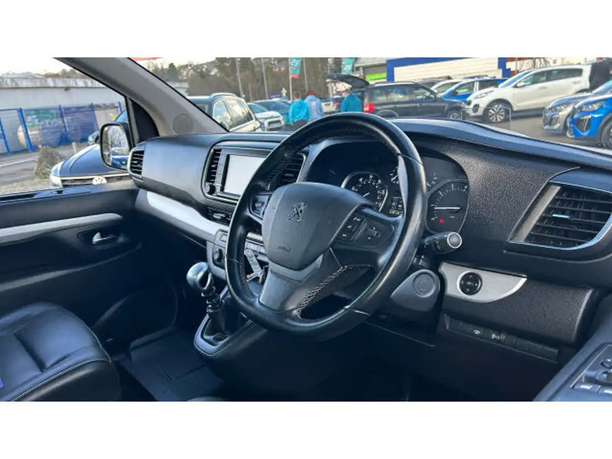 2018-peugeot-traveller-20-bluehdi-business-vip-20bluehdi-150ps-standardss-big-10