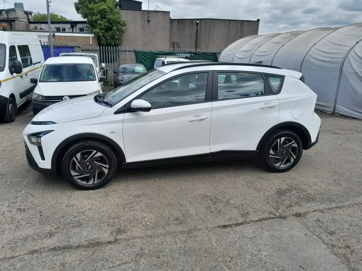 2022-hyundai-bayon-10-t-gdi-se-connect-dct-big-5