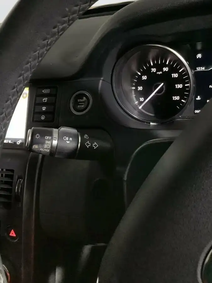 2019-land-rover-discovery-sport-20td4-landmark-big-17