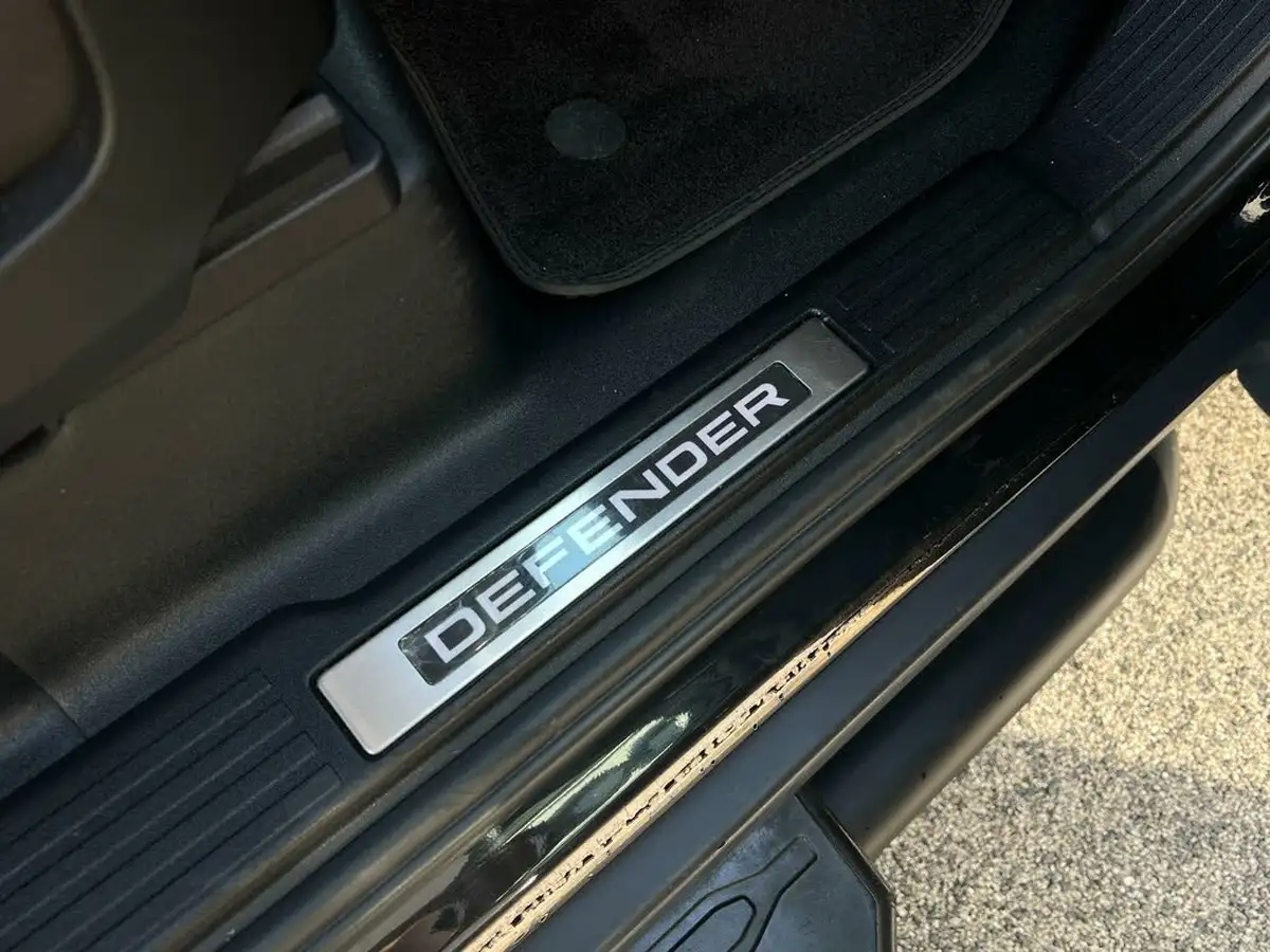 2021-land-rover-90-defender-30-d250-xs-edition-big-59
