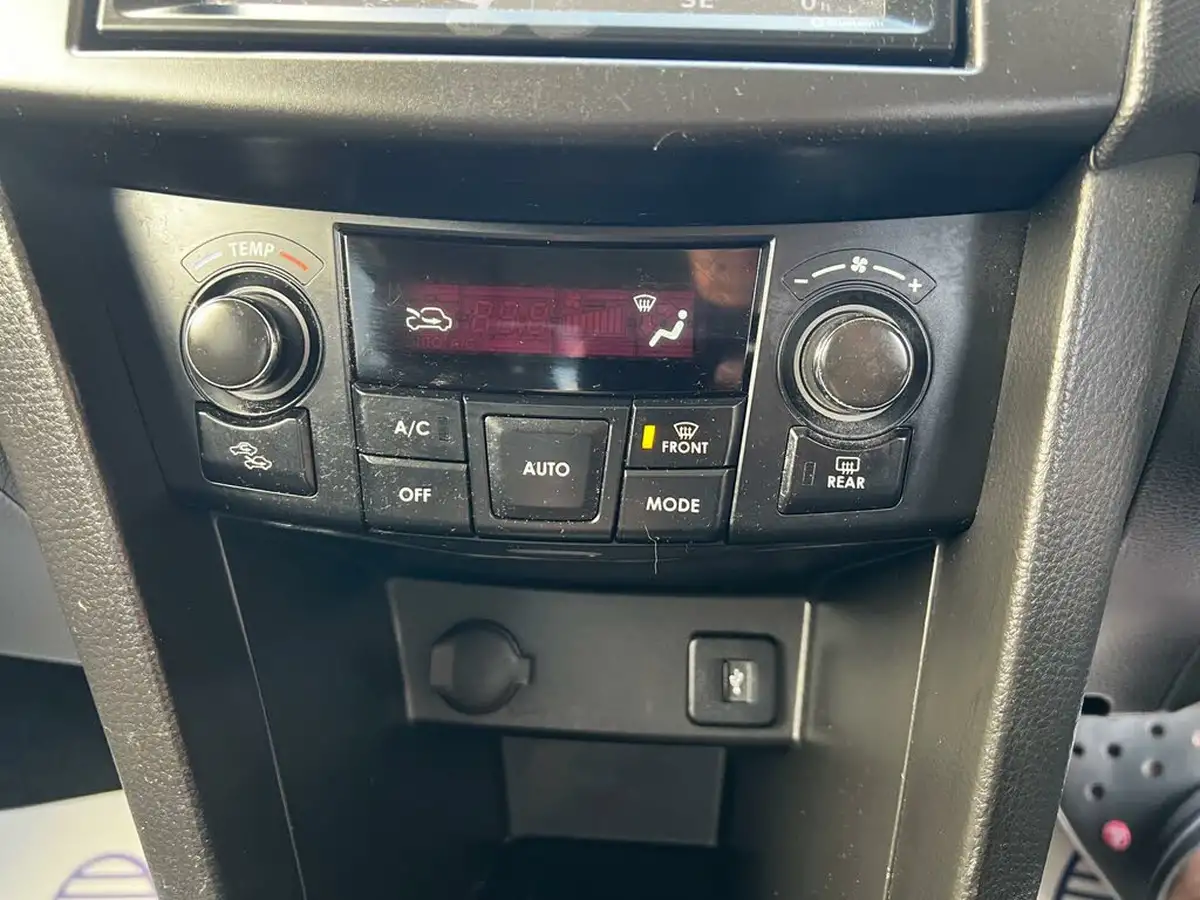 2016-suzuki-swift-12-sz4-94ps-nav-5d-at-big-22
