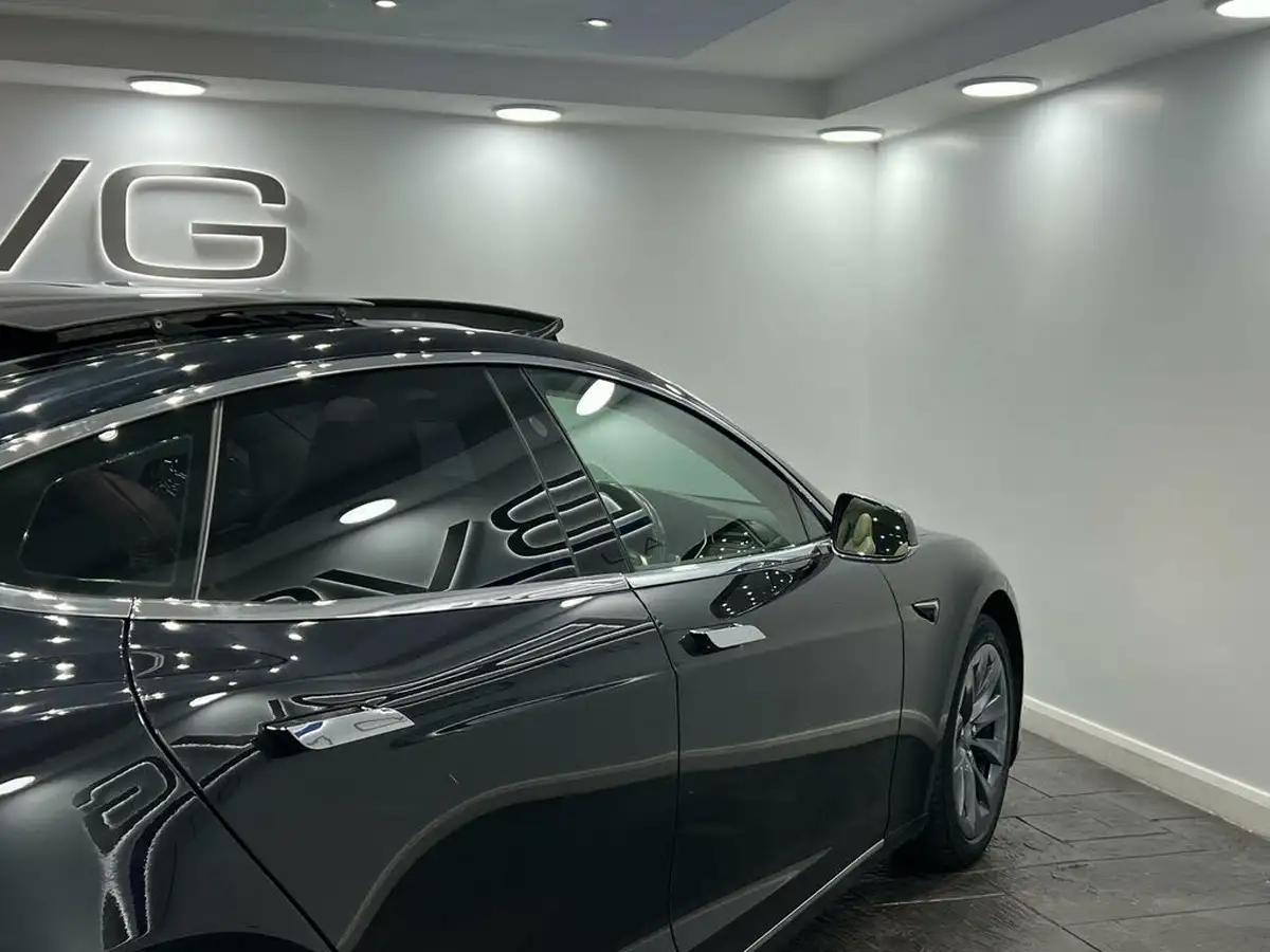 2018-tesla-model-s-e-100d-big-17
