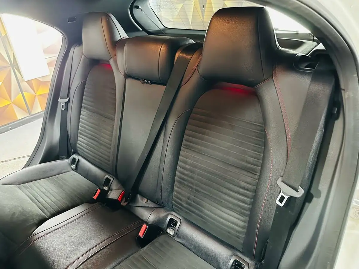 2016-mercedes-benz-a-class-15d-a180d-amg-line-premium-plusss-big-13