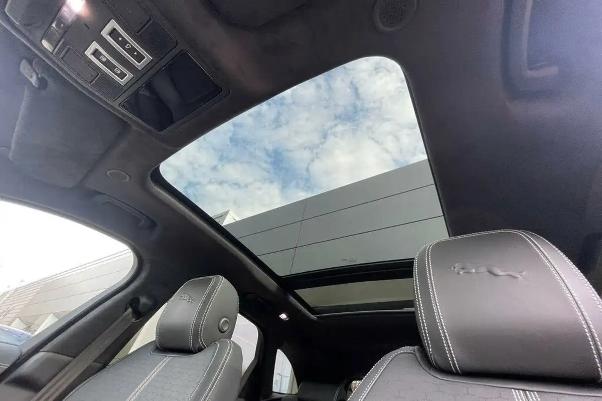 2024-jaguar-f-pace-20-p400e-r-dynamic-hse-black-90th-anniversary-edition-big-4
